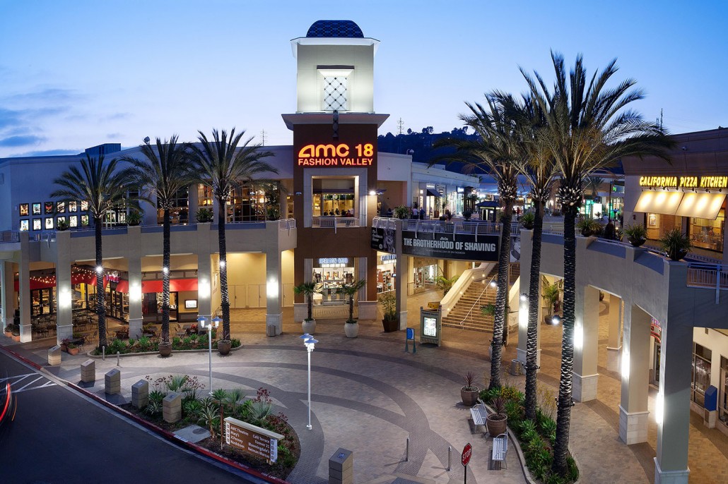 Fashion Valley Mall has a LOT of great shopping and dining, and the Ha